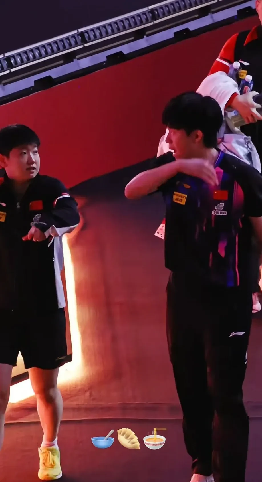 KT轻取BRO，Meiko线上压制力十足鏖战多局入围赛，点燃全场激情