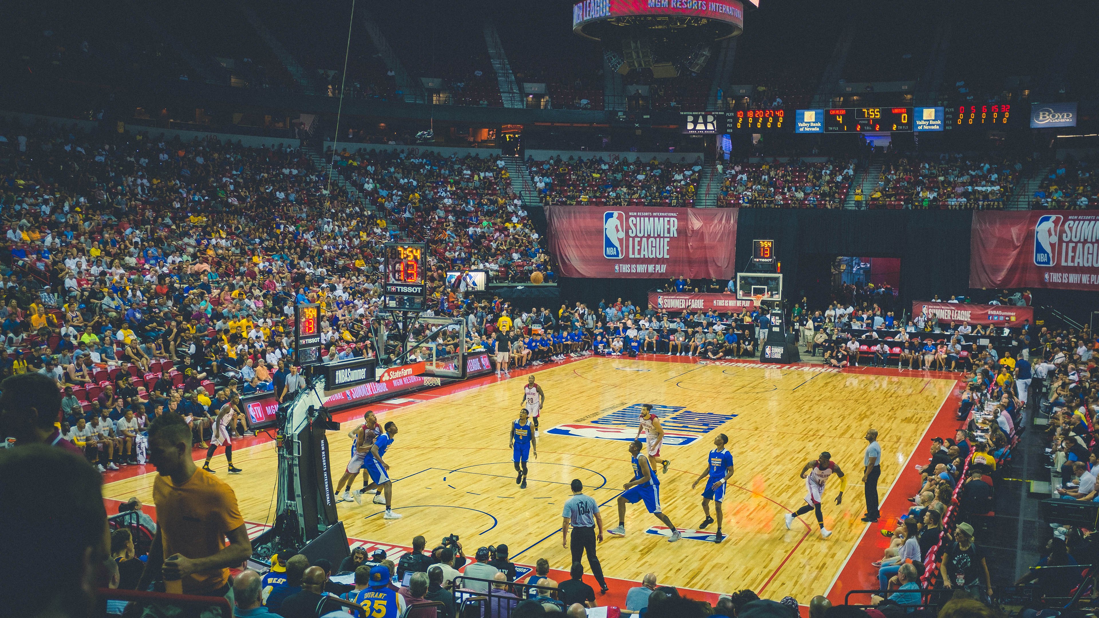 欧文关键球如魔术降临，山西队防线在华丽演出中崩塌